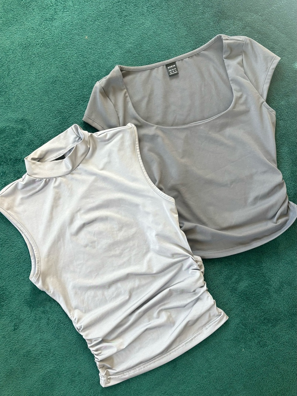 SHEIN Light Gray Sleeveless Mock Neck & Scoop Neck Top Set